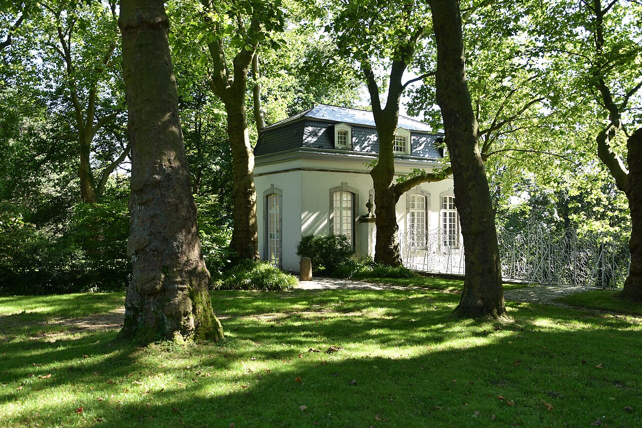 News-Beitrag: Brauche ich einen Makler für den Immobilienverkauf in Aachen?