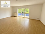 Modernisierte Wohnung inkl. Küche, Balkon und optional Garage mit traumhaftem Fernblick - Wohnraum