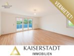 Helle 2-Zimmer-Wohnung im Grünen mit Balkon, Küche, moderner Ausstattung und optional Garage - Kaiserstadt Immobilien