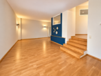 Luxuriöse Erdgeschosswohnung mit Sauna, Whirlpoolbadewanne und eigenem Gartenanteil - Wohn-/Esszimmer mit KI bearbeitet