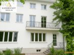 KFW 55 - Stadtvilla im Bauhausstil mit Blick auf den Stadtpark - Vorderansicht