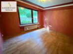 Gartenwohnung mit ca. 500 m² eigenem Garten und Garage in Bestlage - Schlafzimmer