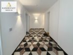 Exklusives Wohnen in stilvoll sanierter Bischofsresidenz – Loftwohnung mit Charme - Hausflur