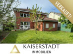 Elegante Stadtvilla mit Einliegerwohnung und Doppelgarage in Alsdorf-Schaufenberg - Verkauft