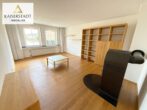 Familienfreundliches Reihenmittelhaus mit Kamin, Garten und Garage in Eschweiler-Neu Lohn - Wohnzimmer