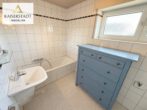 Familienfreundliches Reihenmittelhaus mit Kamin, Garten und Garage in Eschweiler-Neu Lohn - Badezimmer