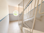Modernisierte Eigentumswohnung mit Balkon in Universitätsnähe - Treppenhaus