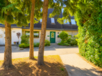 Einfamilienhaus mit Ausbaureserve und Garage in ruhiger Lage - Vorderansicht