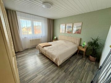Schlafzimmer OG links